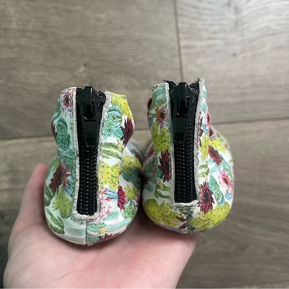 Monkey Feet Cactus Floral 2-3y Ballet Flats - Picture 6 of 10